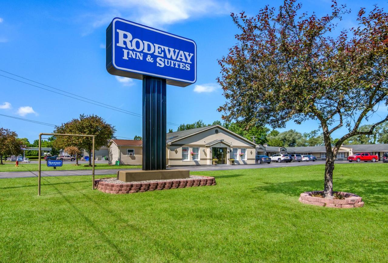 Rodeway Inn Weedsport Buitenkant foto