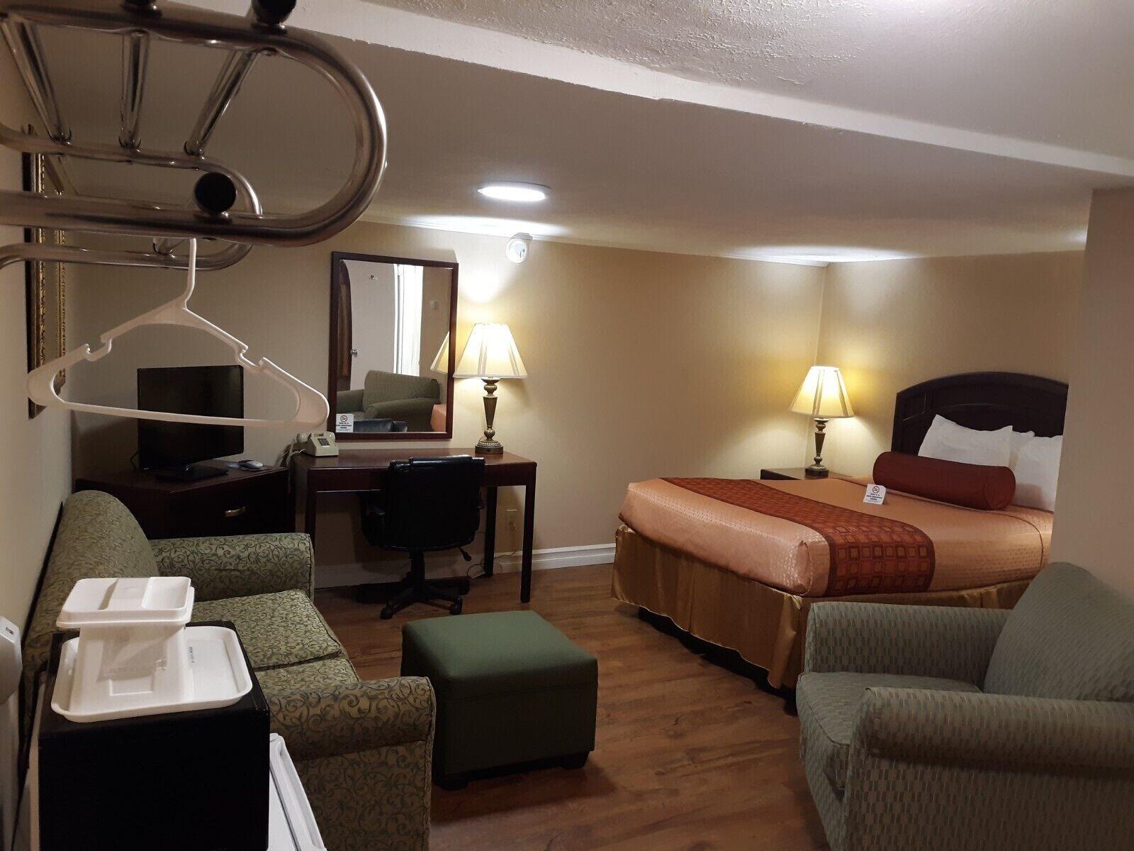 Rodeway Inn Weedsport Buitenkant foto